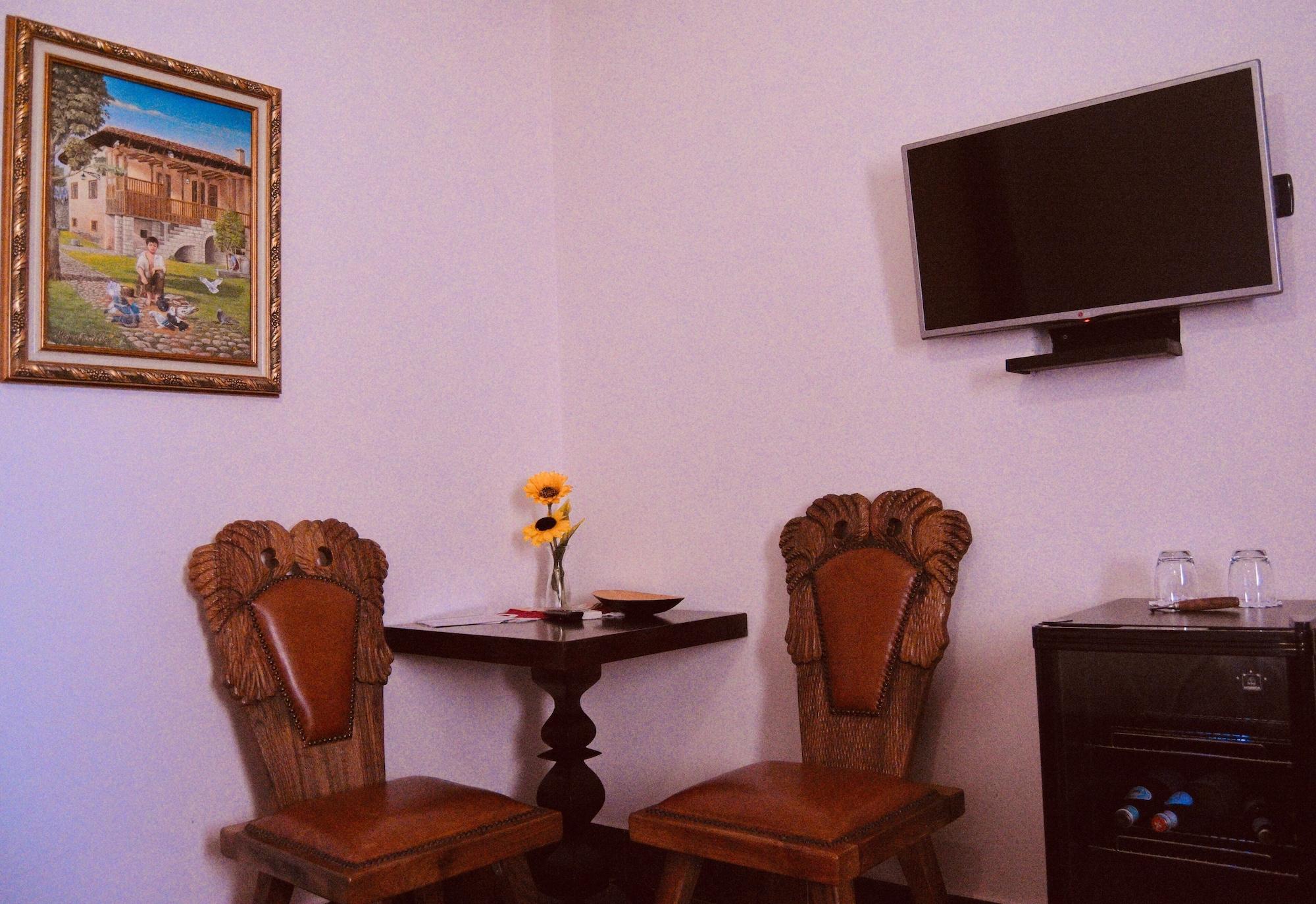 Brilant Antik Hotel Tiranë Luaran gambar