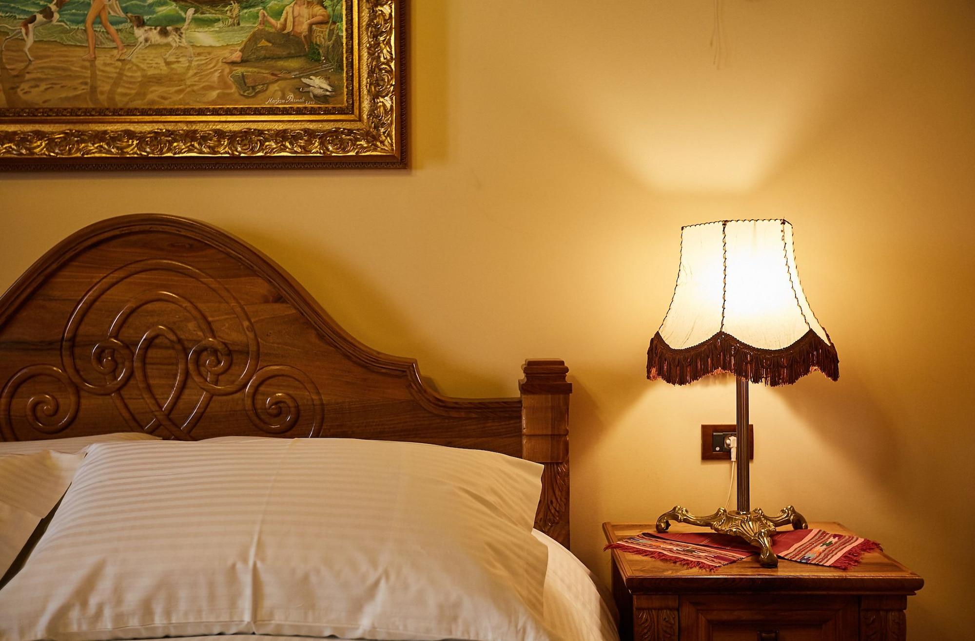 Brilant Antik Hotel Tiranë Luaran gambar