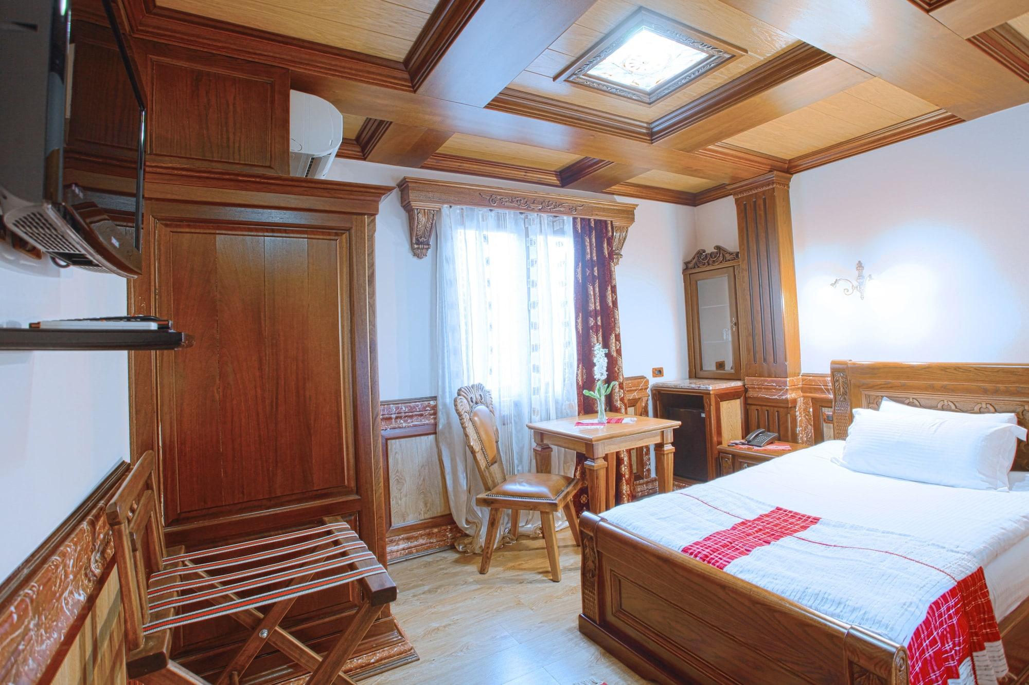 Brilant Antik Hotel Tiranë Luaran gambar