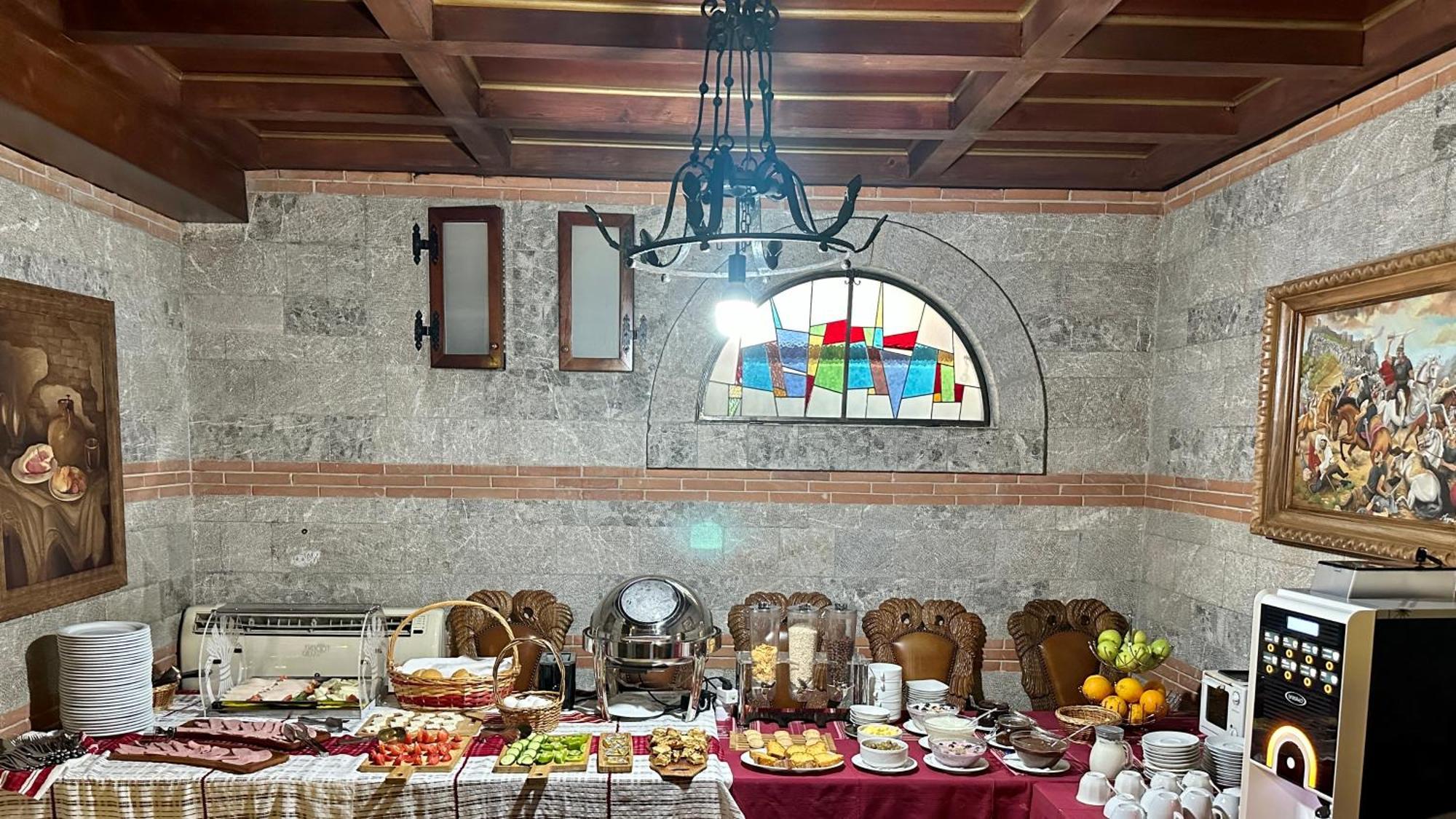 Brilant Antik Hotel Tiranë Luaran gambar